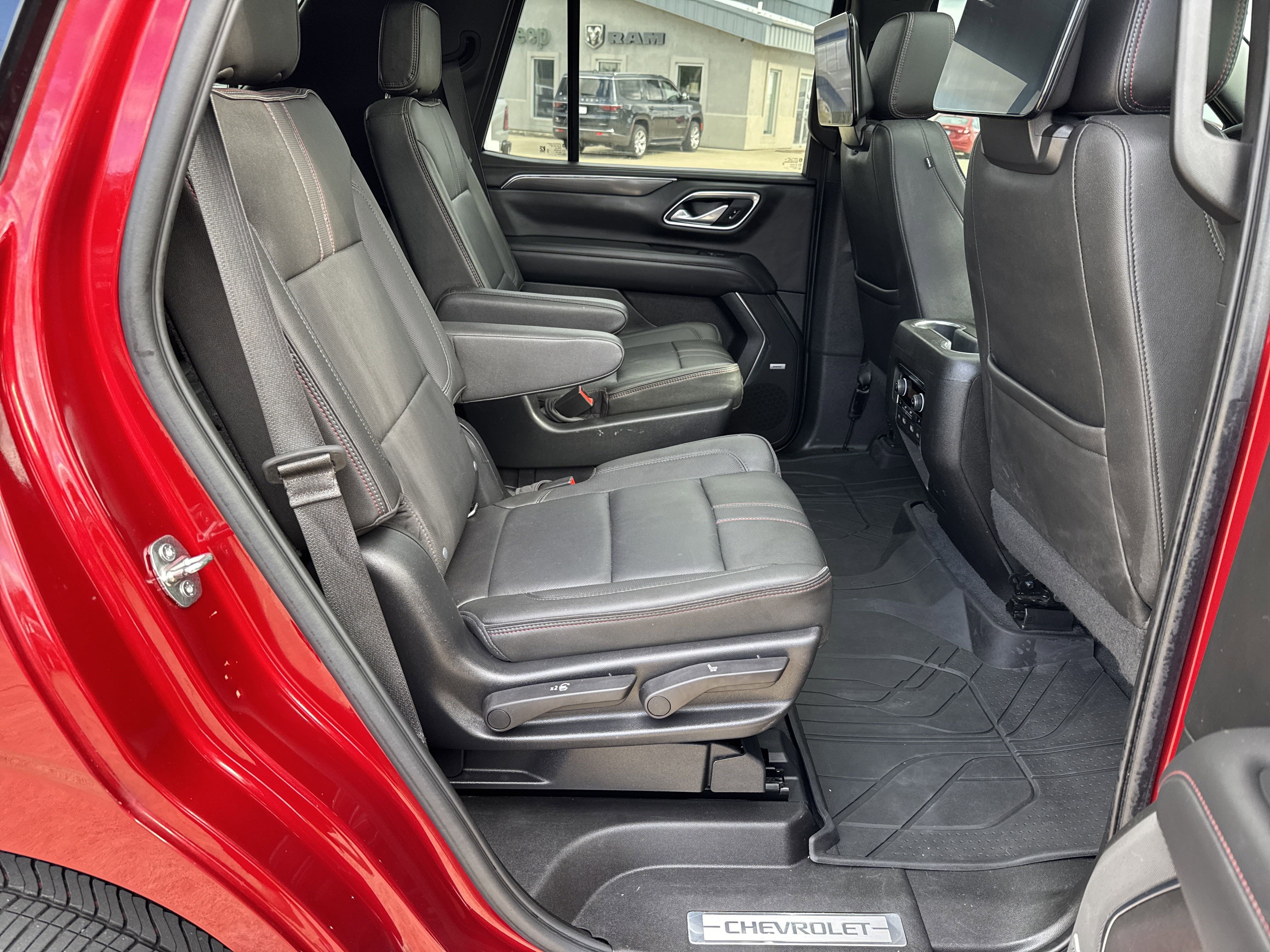 Used 2022 Chevrolet Tahoe RST w/ Luxury Package image 21