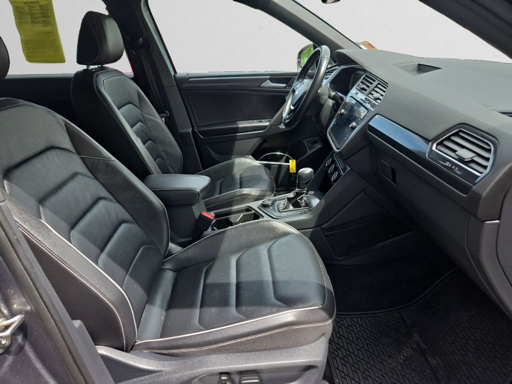 Used 2021 Volkswagen Tiguan SEL Premium R-Line AWD/4WD image 16