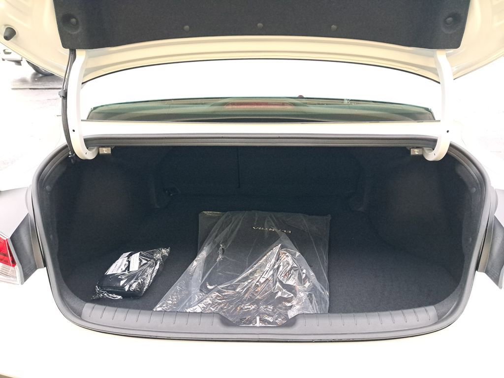 New 2026 Hyundai Elantra SEL Sport Premium FWD image 27