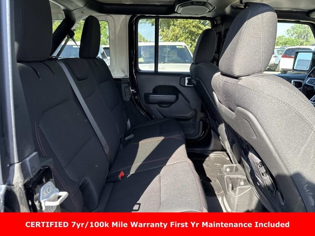Used 2022 Jeep Wrangler Unlimited Rubicon w/ LED Lighting Group AWD/4WD image 12