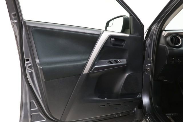 Used 2018 Toyota RAV4 LE w/ All Weather Liner Package image 18