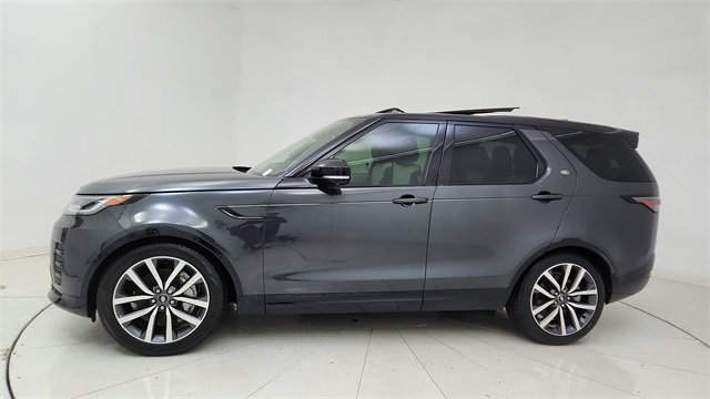 Used 2024 Land Rover Discovery Dynamic SE image 3