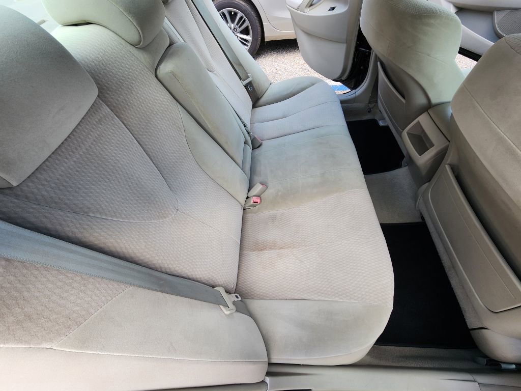 Used 2011 Toyota Camry LE w/ LE Extra-Value Pkg FWD image 9