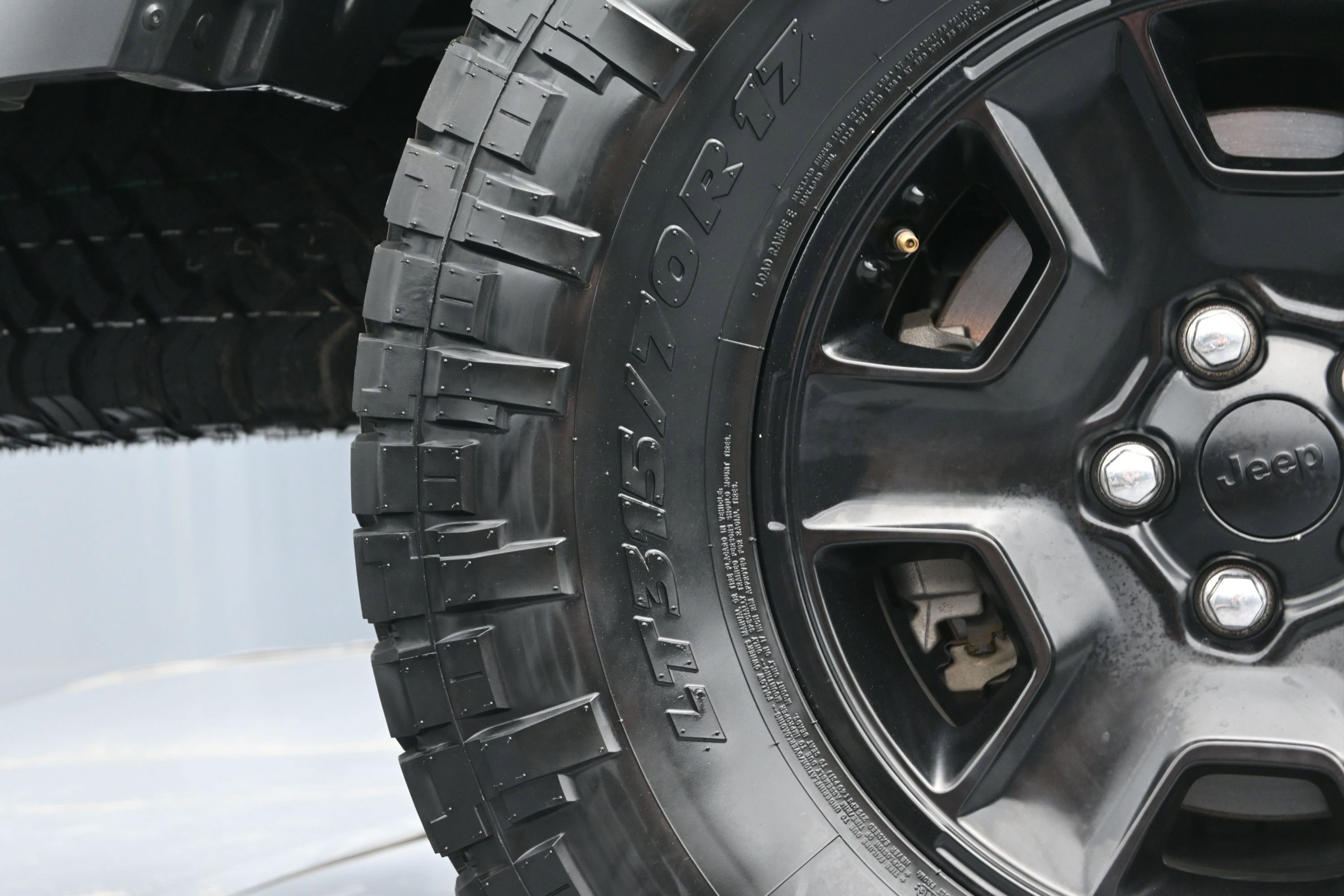 Used 2020 Jeep Gladiator Mojave w/ Trailer Tow Package AWD/4WD image 42