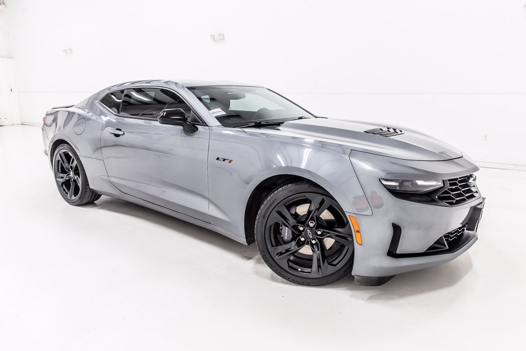 Used 2021 Chevrolet Camaro LT RWD image 10