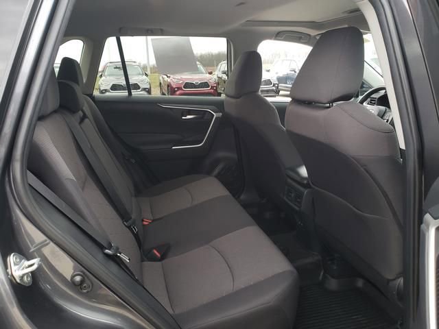 Used 2019 Toyota RAV4 XLE w/ All Weather Liner Package image 16