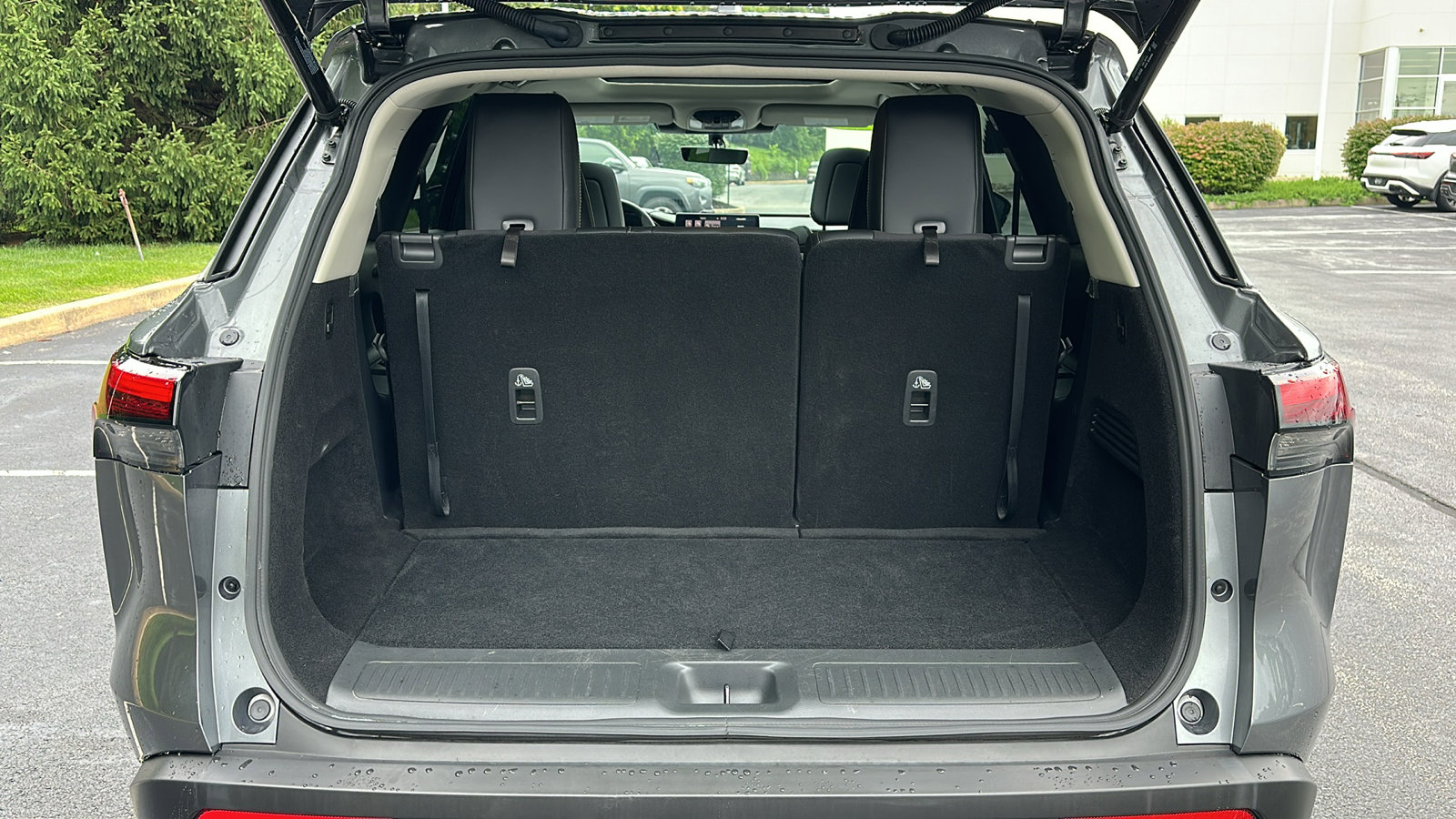 Certified 2024 INFINITI QX60 Pure image 6