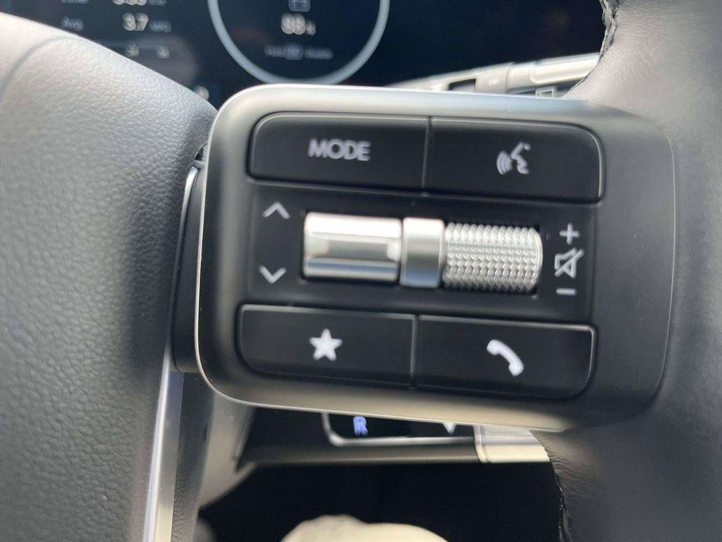 New 2026 Hyundai Santa Fe Limited FWD image 35