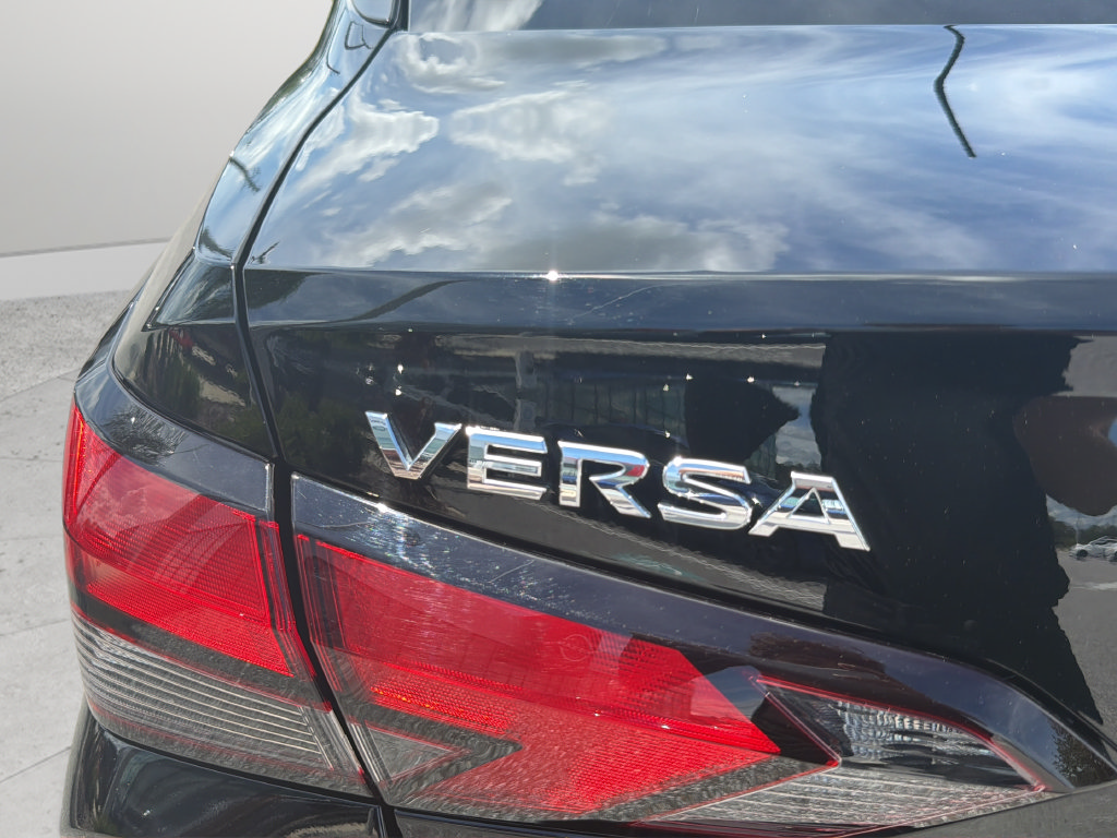 Certified 2025 Nissan Versa S w/ S Plus Package FWD image 17
