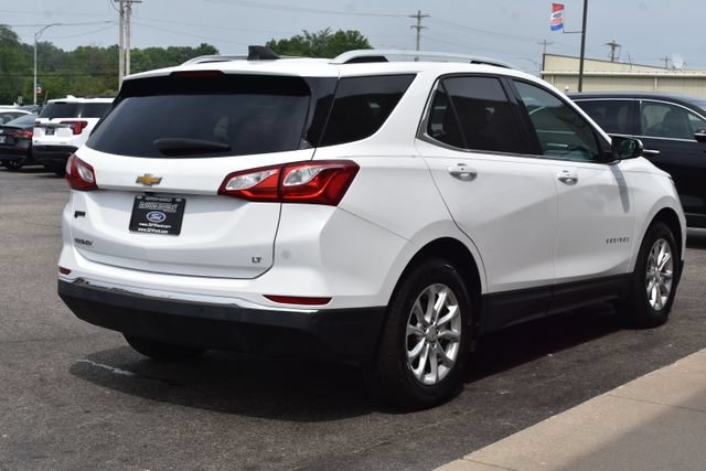 Used 2018 Chevrolet Equinox LT w/ Sun & Infotainment Package FWD image 11