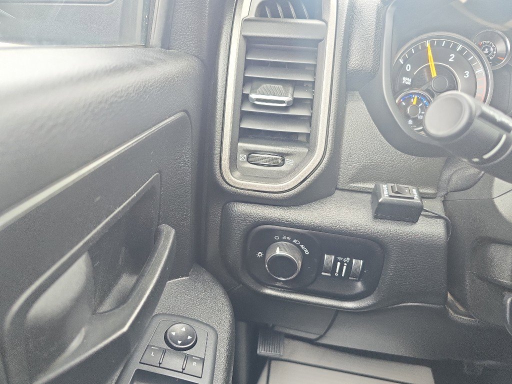 Used 2020 RAM 5500 Tradesman w/ Chrome Appearance Group image 23