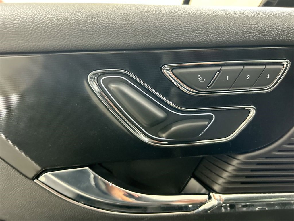 Used 2022 Lincoln Corsair AWD w/ Equipment Group 101A image 10