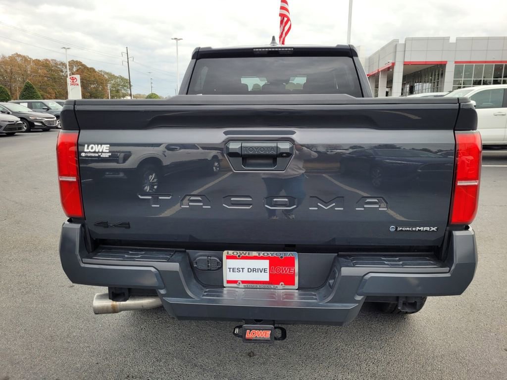 Used 2024 Toyota Tacoma TRD Off-Road AWD/4WD image 10