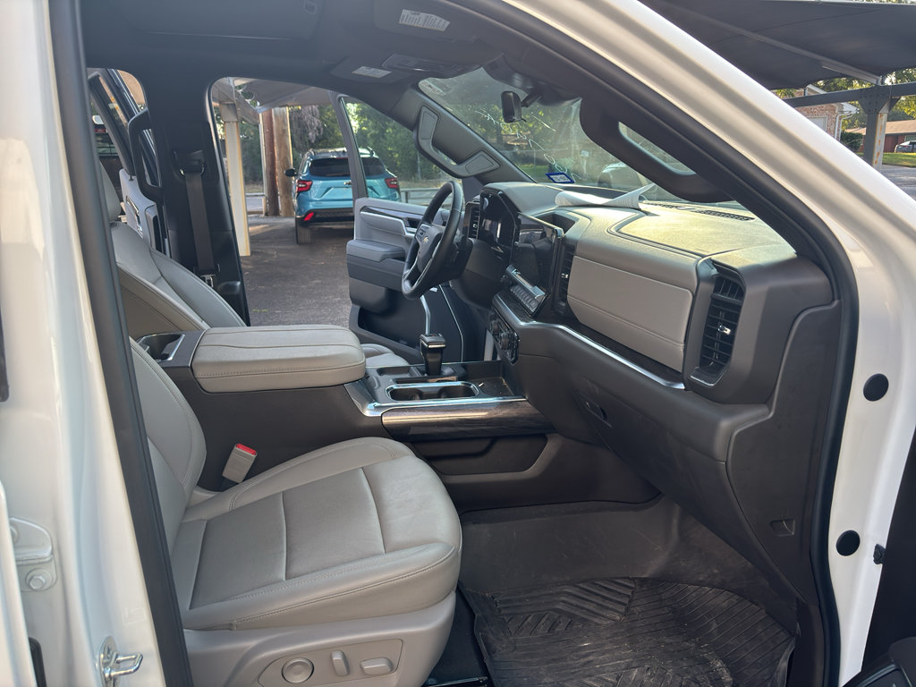 Certified 2025 Chevrolet Silverado 1500 LTZ w/ LTZ Premium Texas Edition AWD/4WD image 17