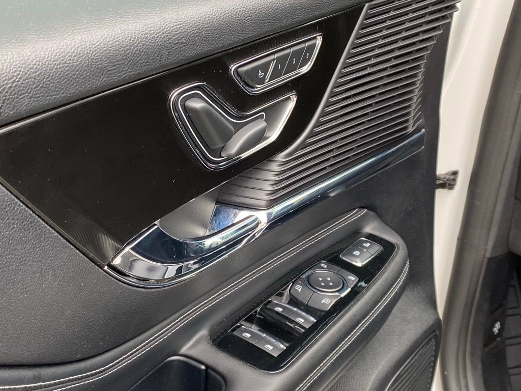 Used 2022 Lincoln Corsair AWD w/ Equipment Group 101A image 12