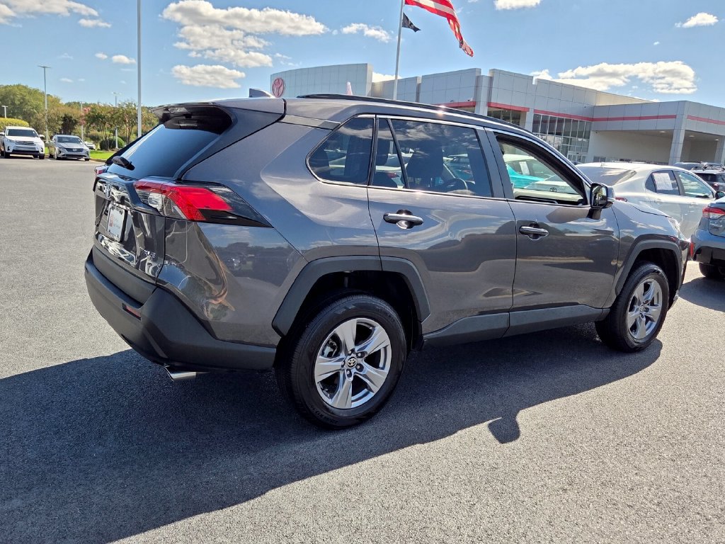 Used 2024 Toyota RAV4 XLE FWD image 13