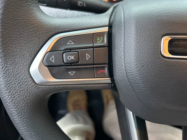 Used 2025 Jeep Compass Sport image 12