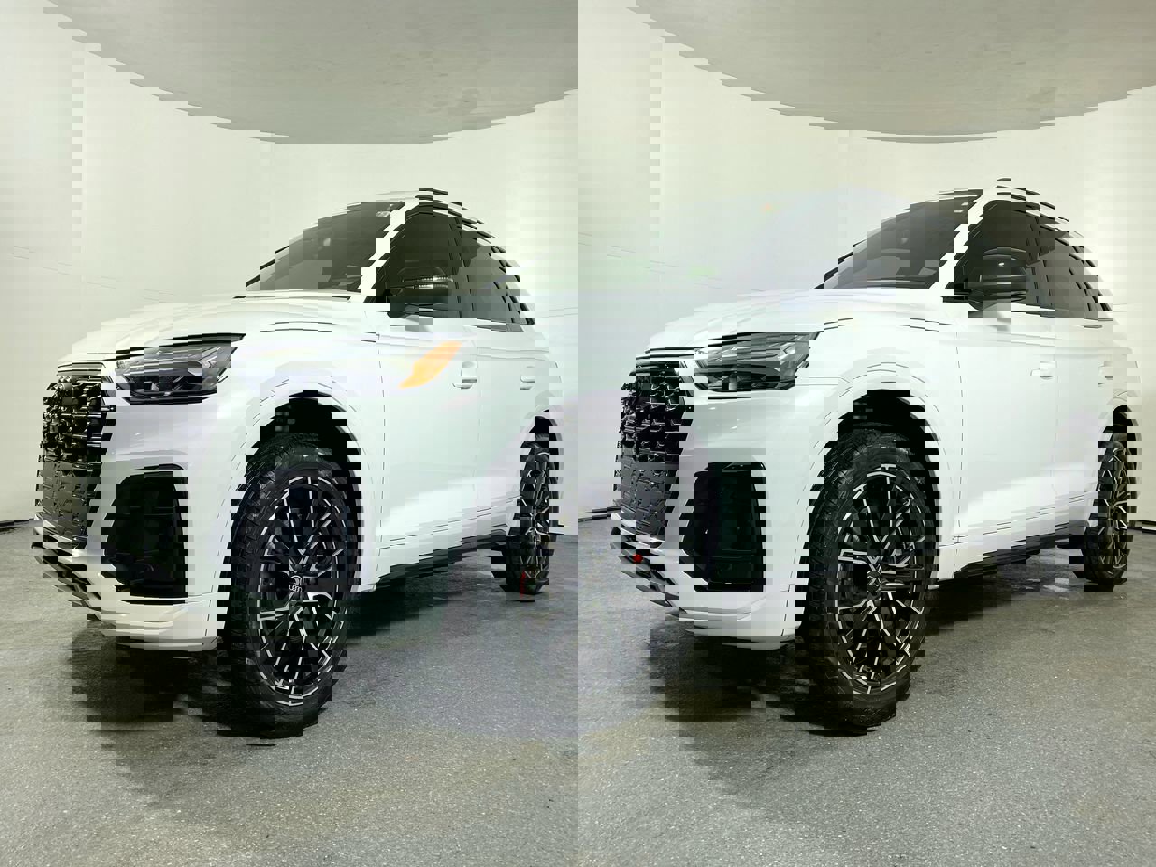 Certified 2023 Audi SQ5 Premium Plus w/ Premium Plus Package image 31