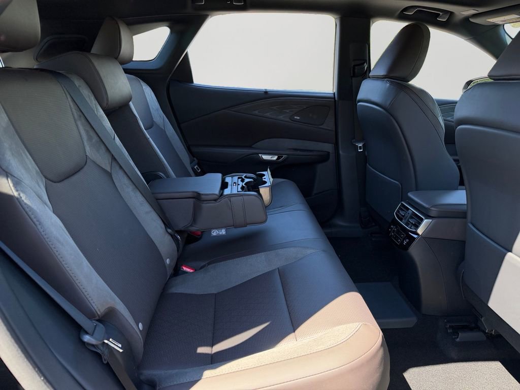 New 2026 Lexus RX 450h AWD image 6