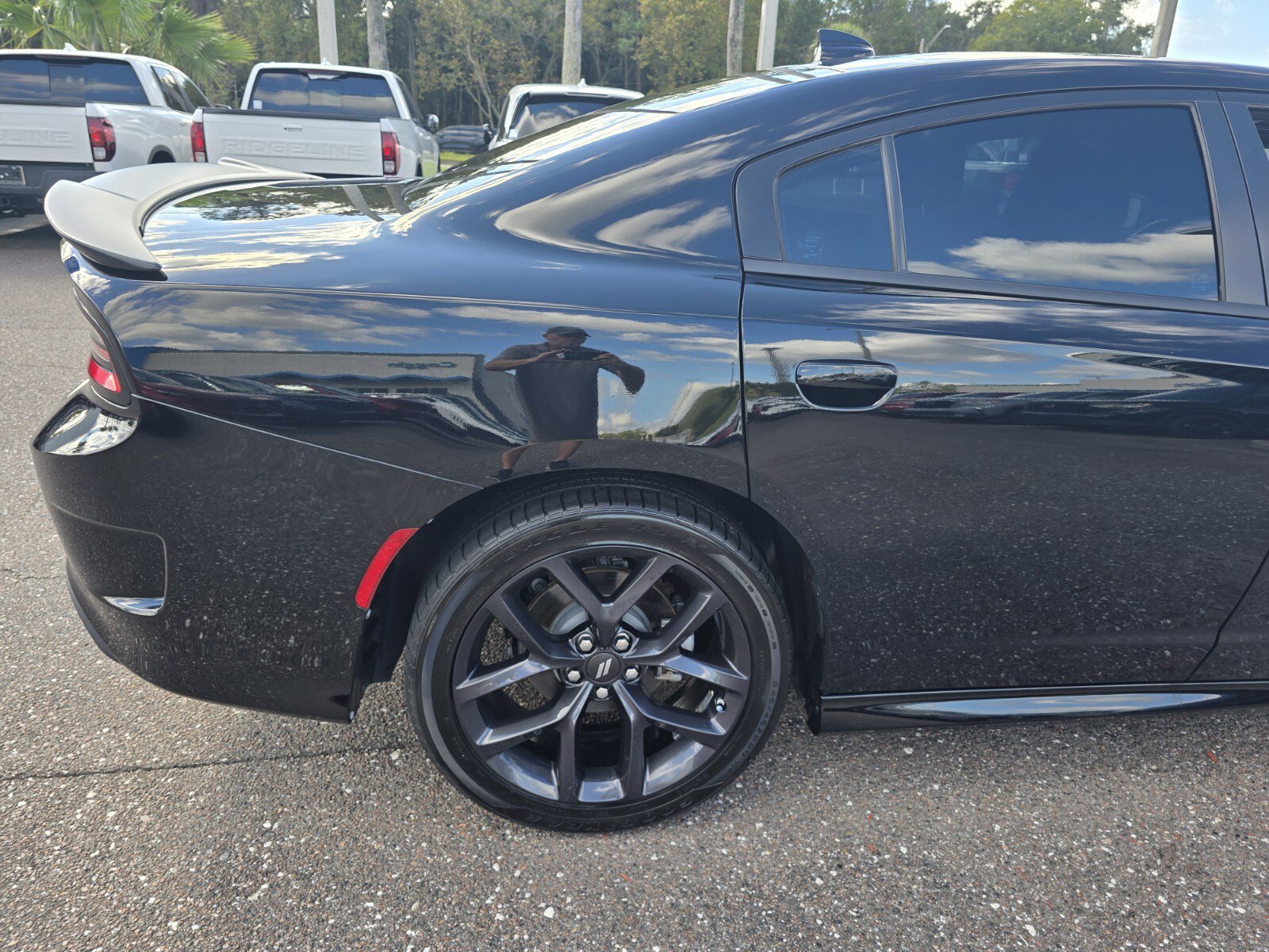 Used 2022 Dodge Charger R/T w/ Blacktop Package image 6