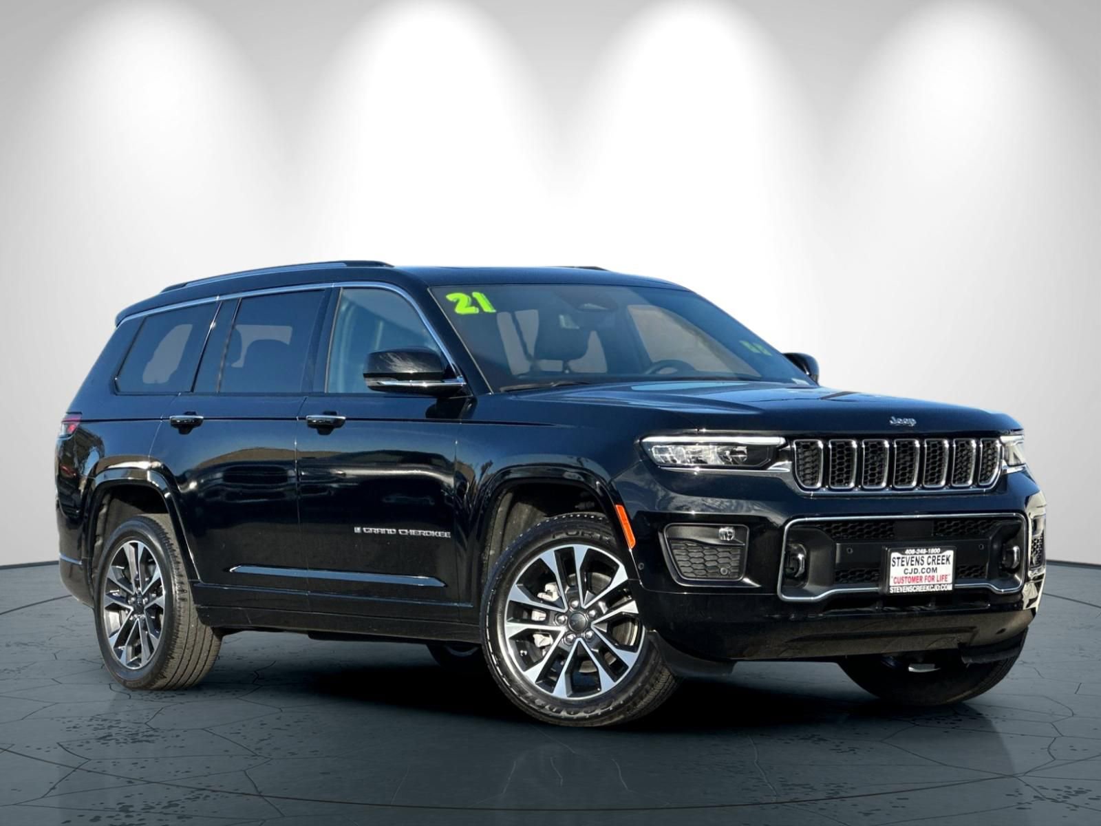 Used 2021 Jeep Grand Cherokee L Overland w/ Luxury Tech Group IV image 2