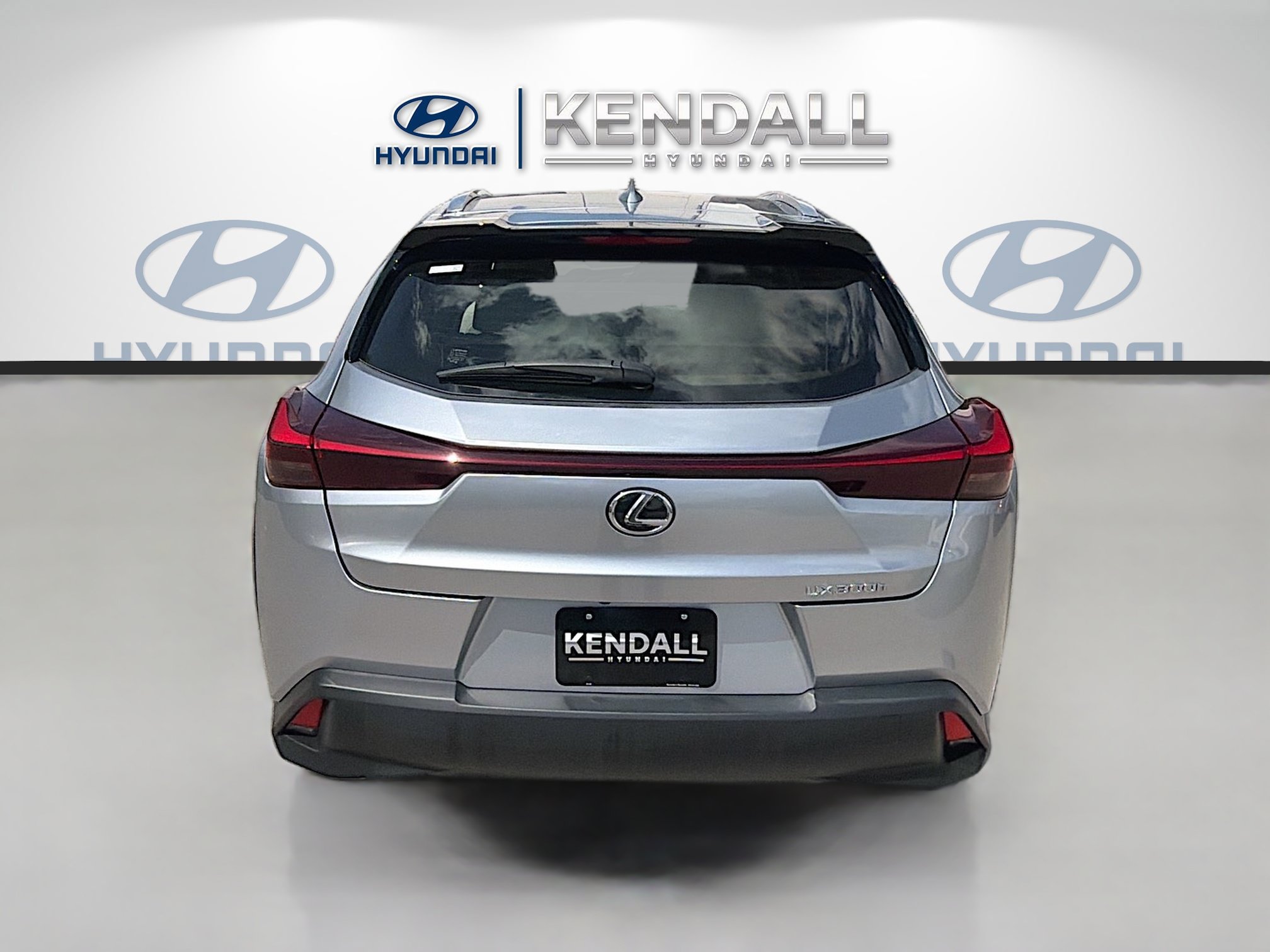 Used 2025 Lexus UX 300h FWD image 5