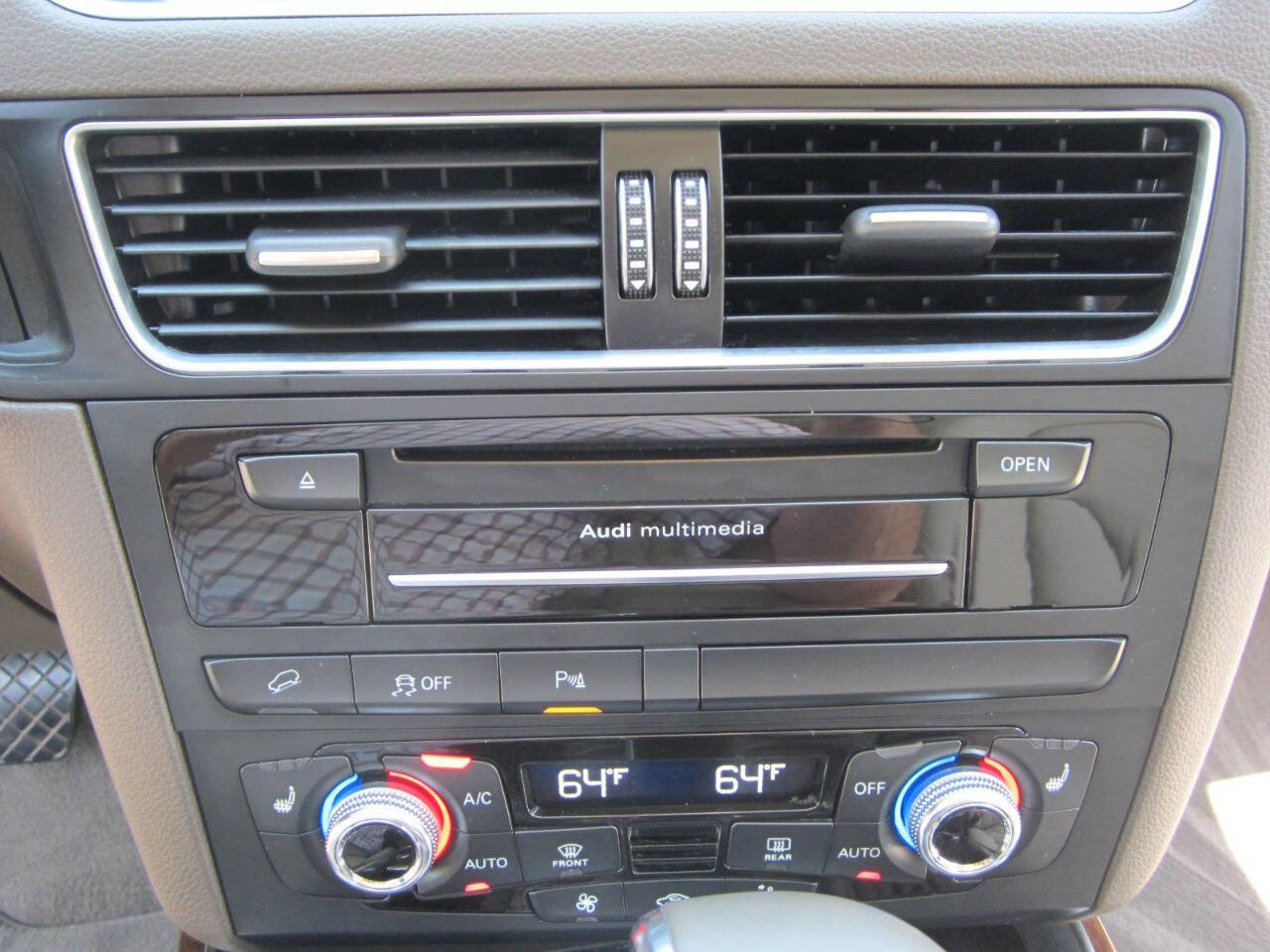 Used 2015 Audi Q5 2.0T Premium Plus w/ Technology Package image 35