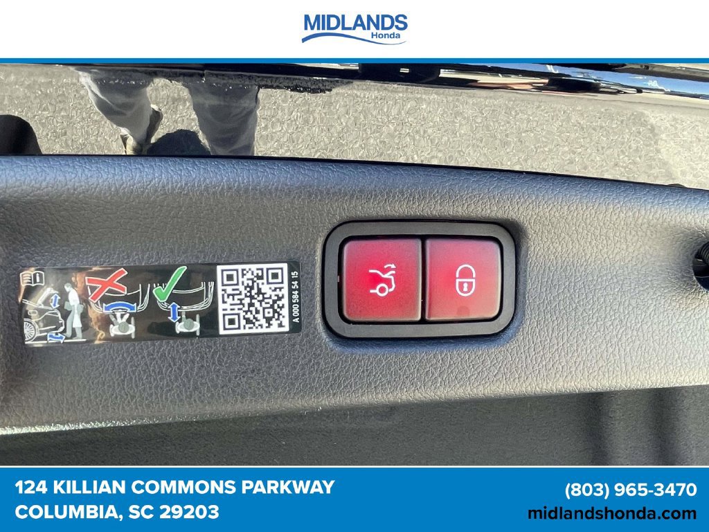 Used 2024 Mercedes-Benz C 300 4MATIC Sedan image 10