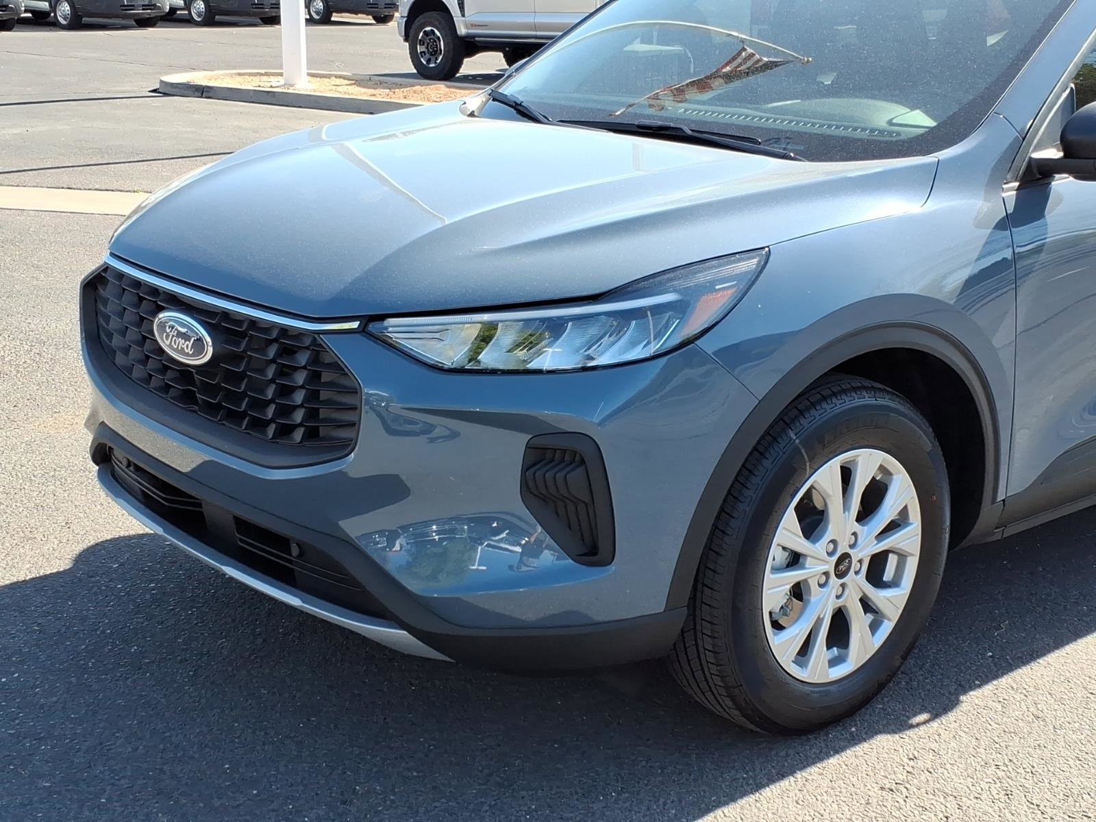Used 2026 Ford Escape Active FWD image 8