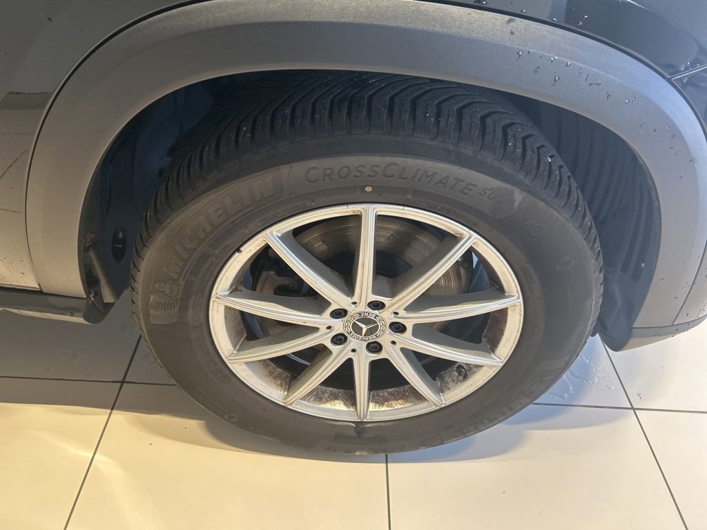 Used 2025 Mercedes-Benz GLE 350 4MATIC image 24