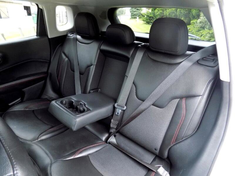 Used 2020 Jeep Compass Trailhawk image 22