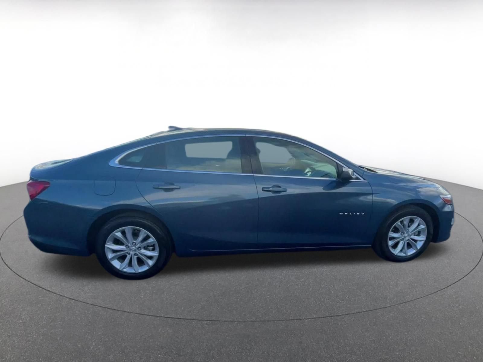 Used 2024 Chevrolet Malibu LT FWD image 13
