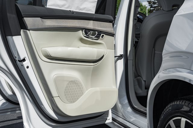 New 2026 Volvo XC90 B6 Ultra w/ Protection Package Premier image 36