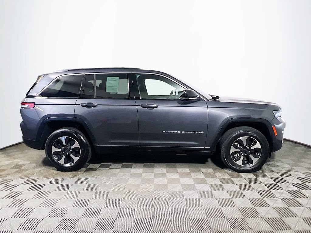 Used 2024 Jeep Grand Cherokee Limited 4xe AWD/4WD image 8