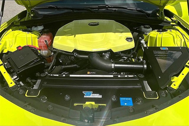 Used 2021 Chevrolet Camaro LT w/ RS Package image 28