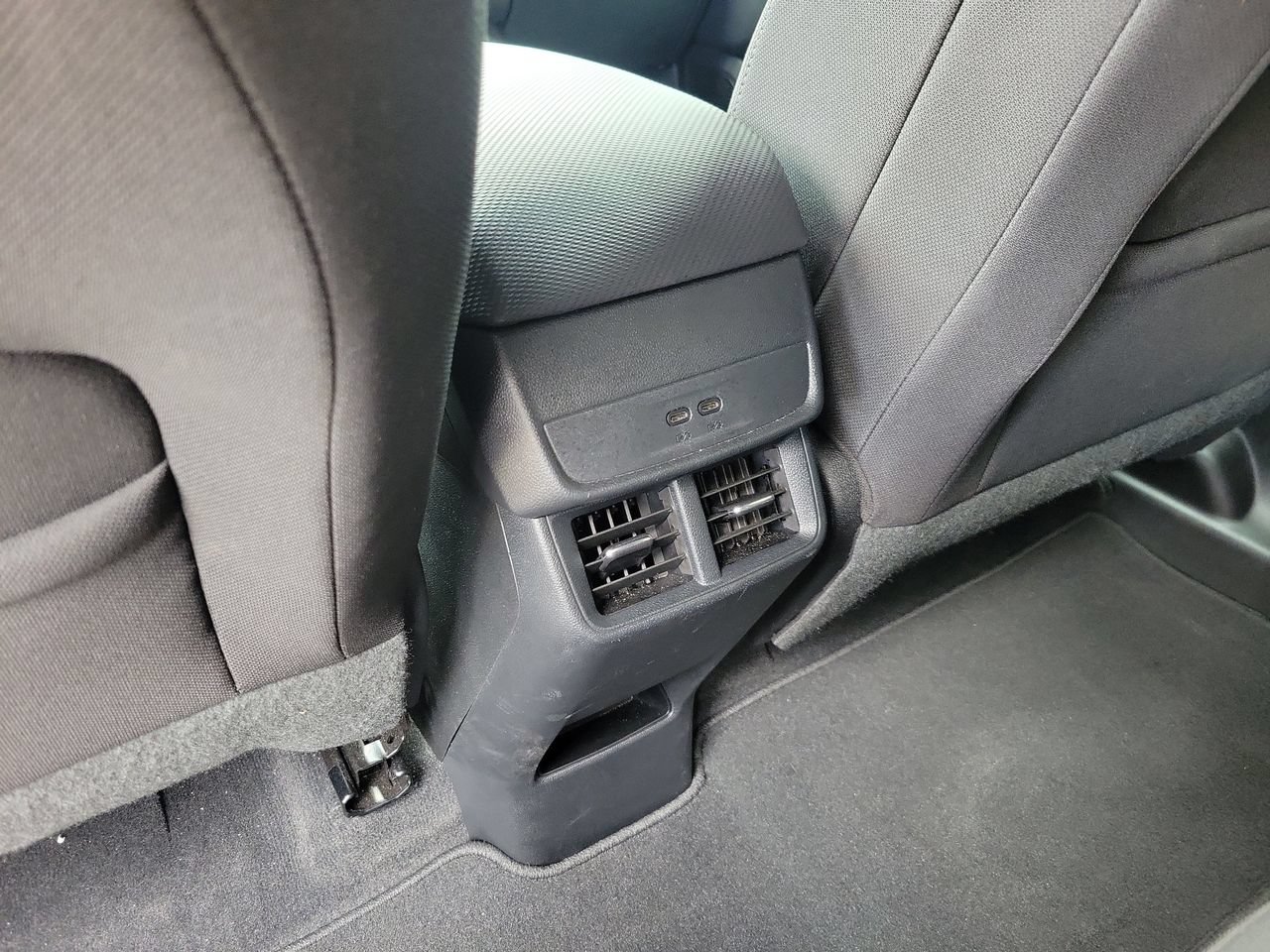 Used 2026 Chevrolet Equinox LT FWD image 10