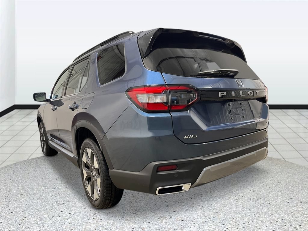 New 2026 Honda Pilot Touring image 5