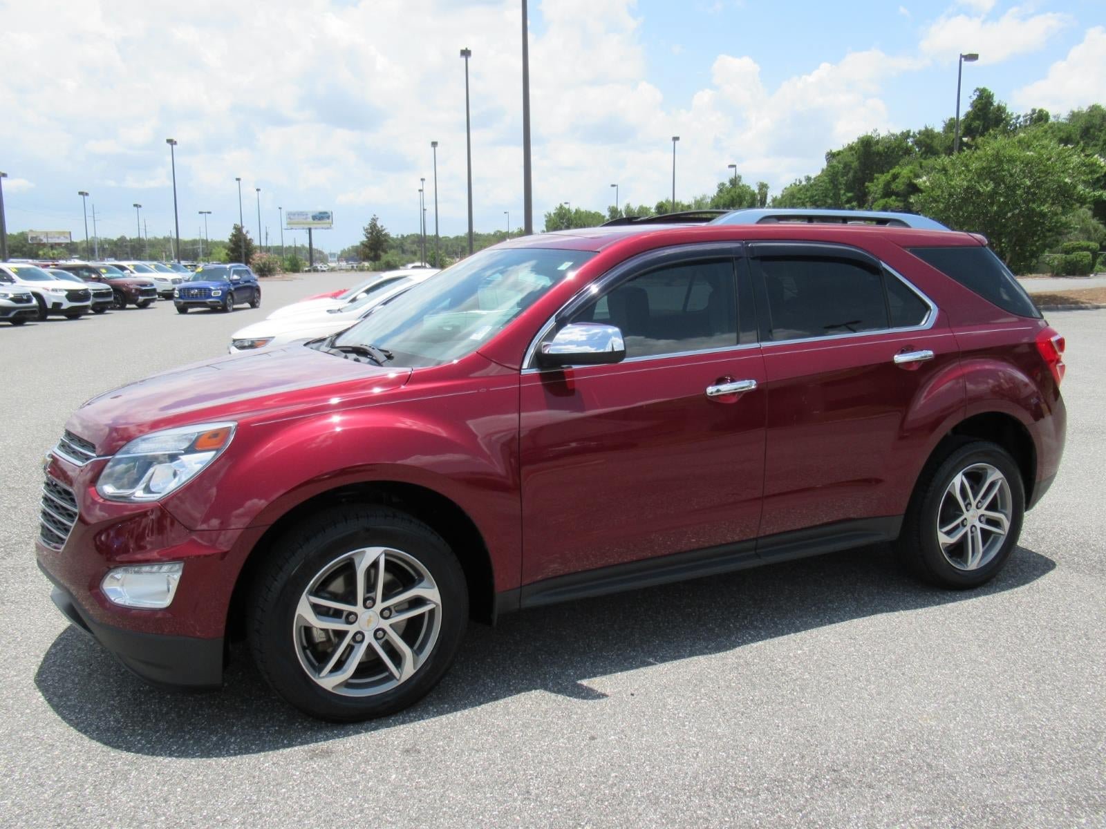 Used 2016 Chevrolet Equinox LTZ w/ Enhanced Convenience Package FWD image 4