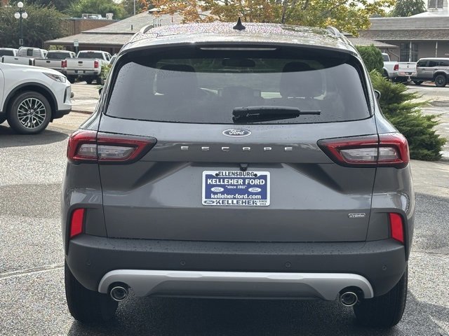 New 2025 Ford Escape SE image 4