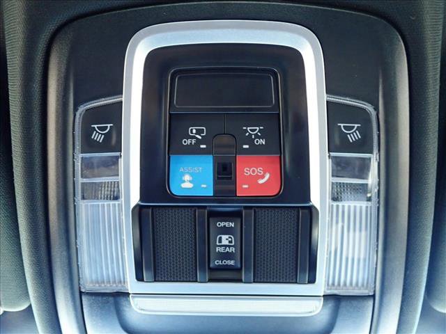 Used 2025 RAM 1500 Laramie AWD/4WD image 22