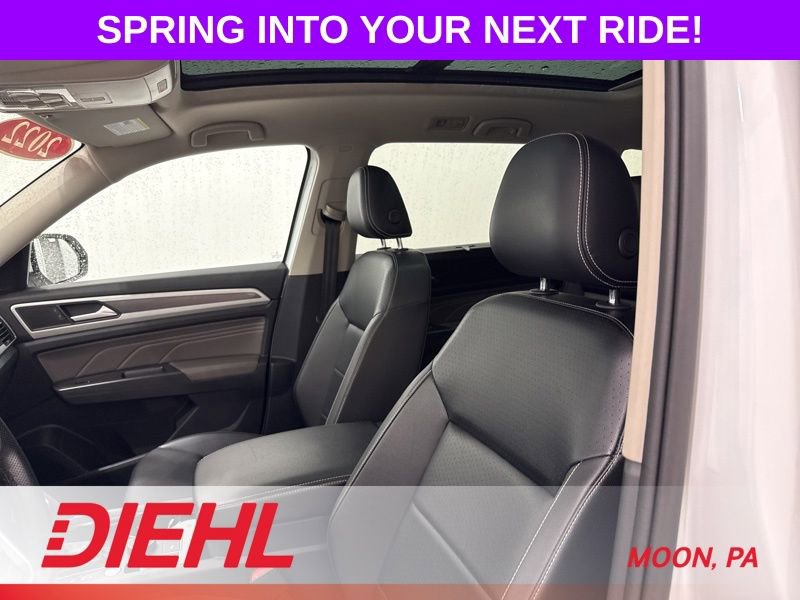 Used 2022 Volkswagen Atlas SEL R-Line AWD/4WD image 25