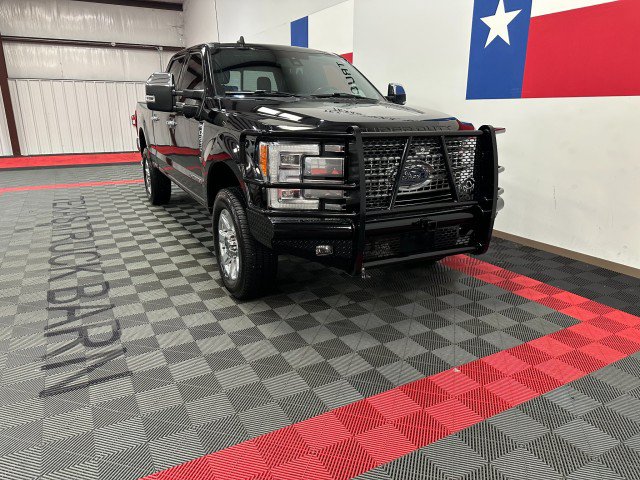 Used 2019 Ford F250 Platinum w/ FX4 Off-Road Package AWD/4WD image 16