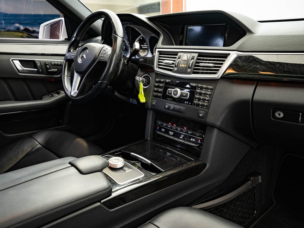 Used 2012 Mercedes-Benz E 350 4MATIC Sedan image 51