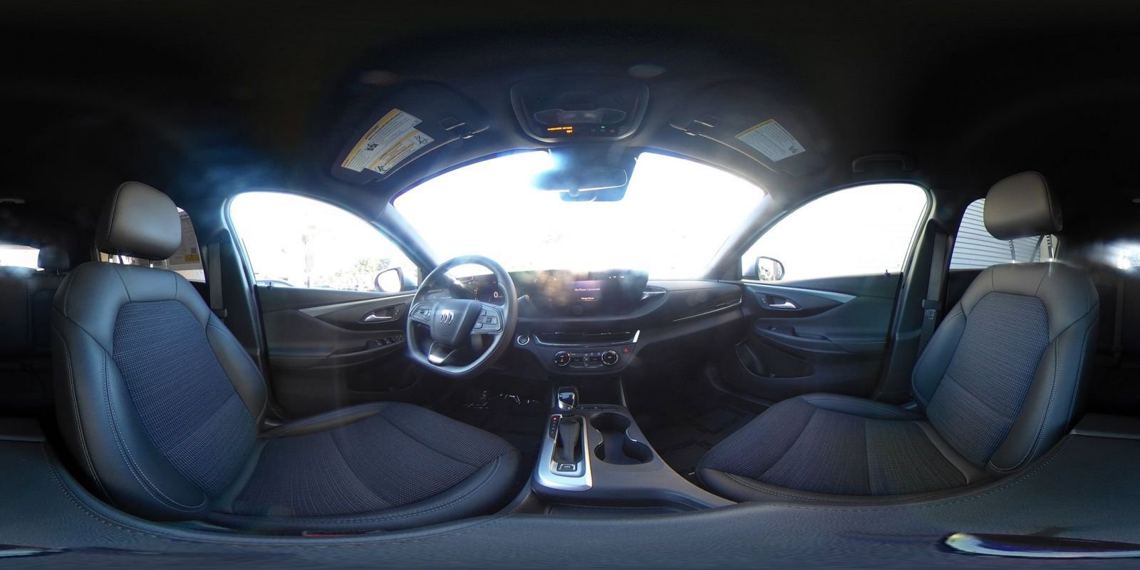 Used 2025 Buick Envista Preferred image 42