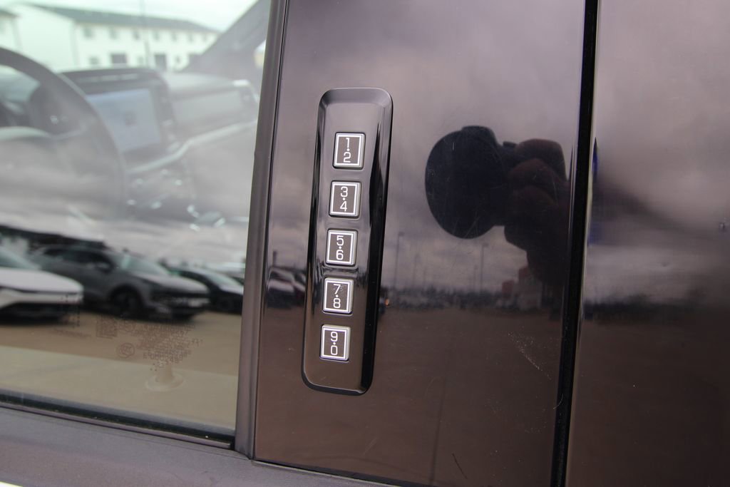 Used 2023 Ford F150 XLT w/ Equipment Group 302A High image 40