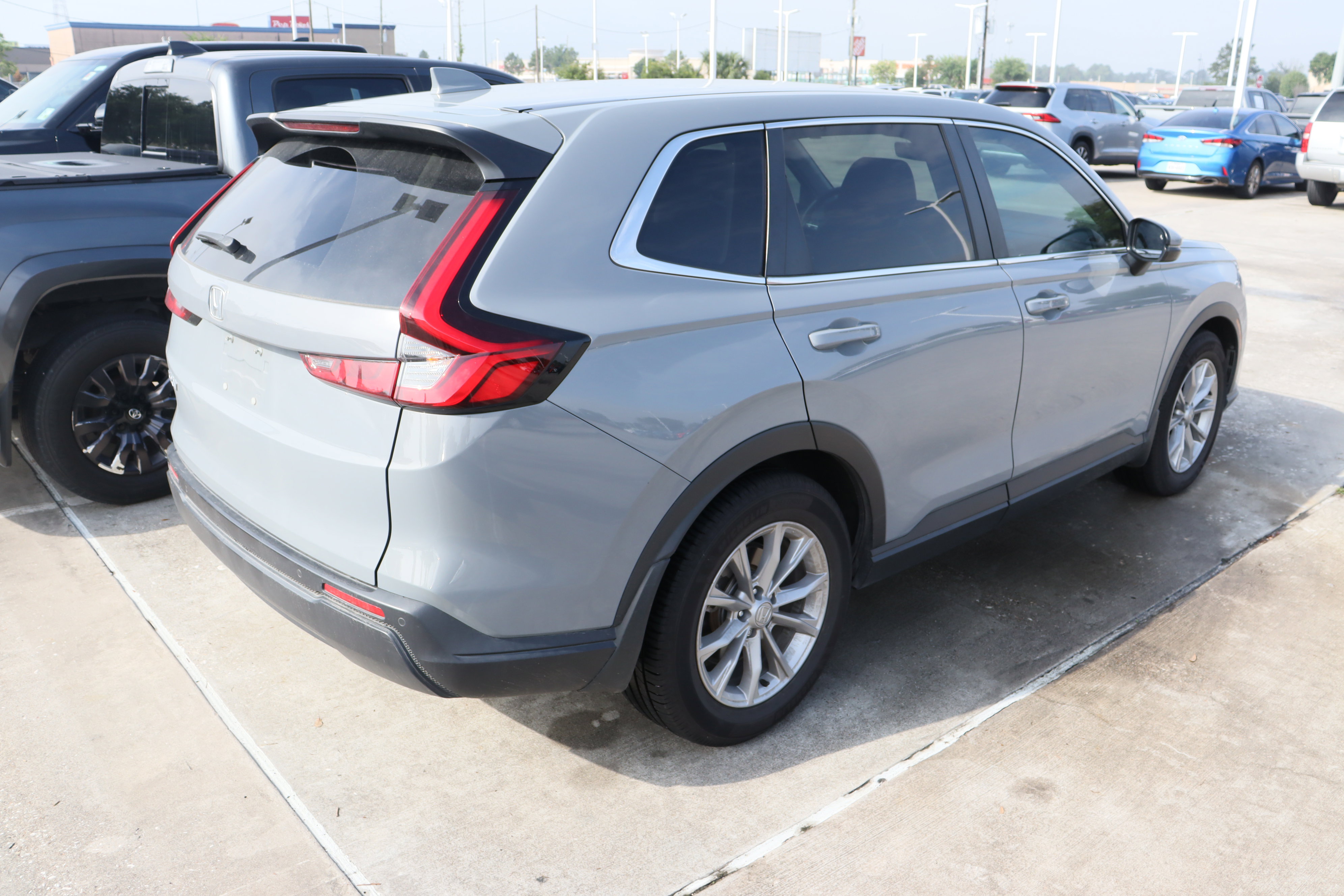 Used 2023 Honda CR-V EX-L image 11