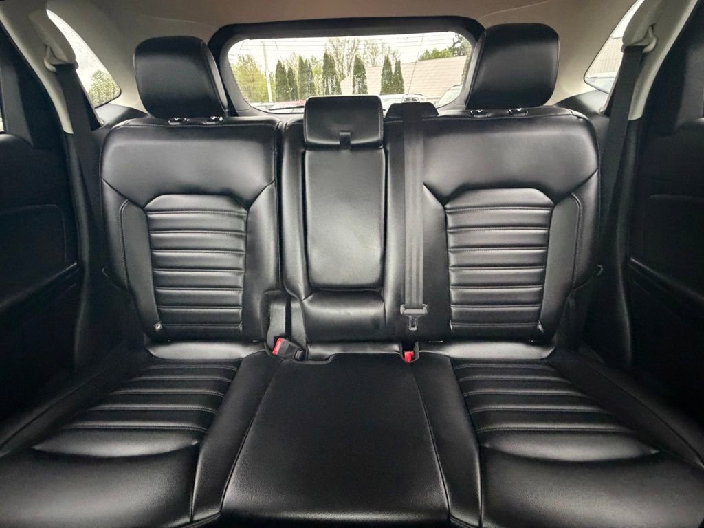 Used 2020 Ford Edge SEL AWD/4WD image 18