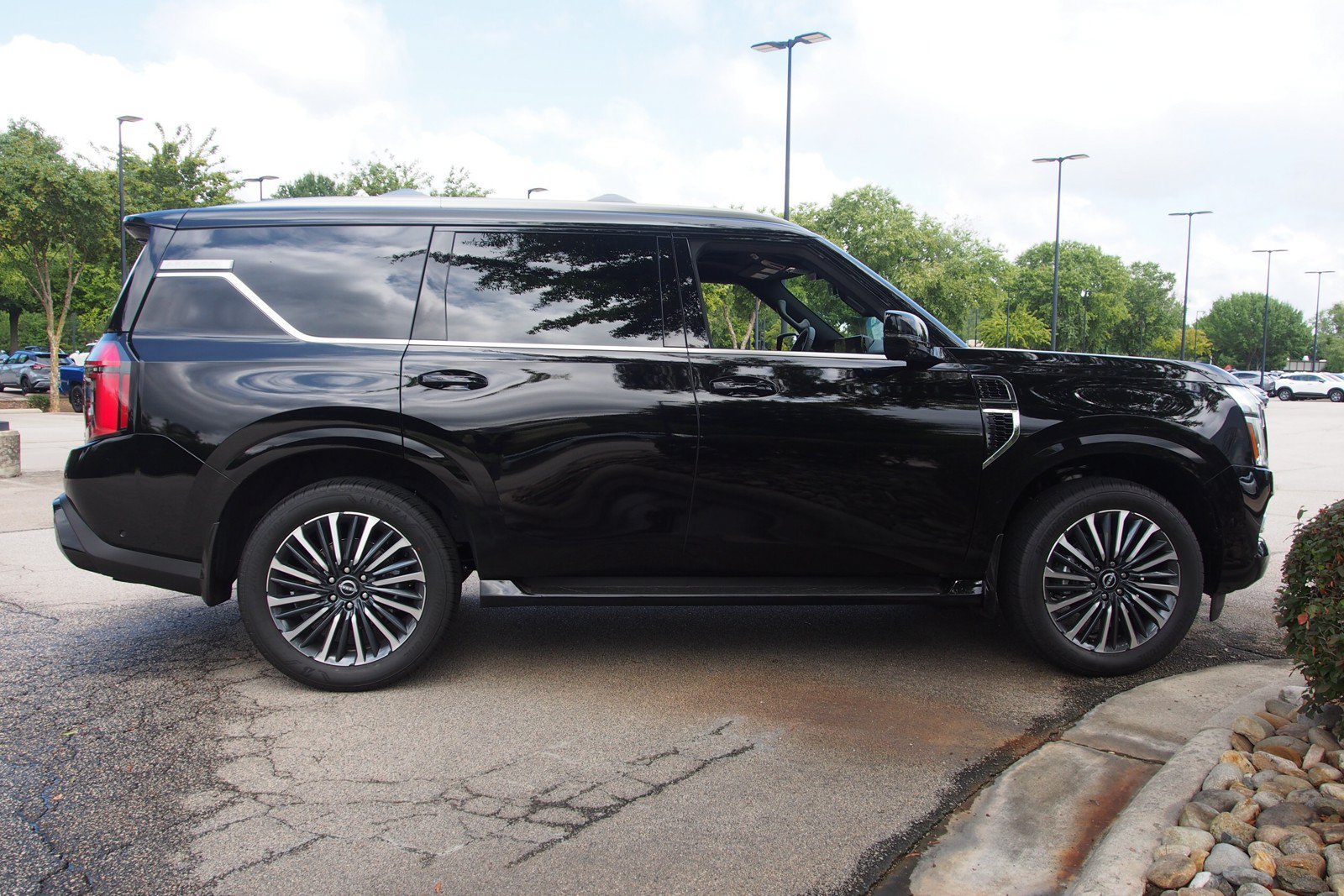 New 2026 Nissan Armada Platinum Reserve AWD/4WD image 8