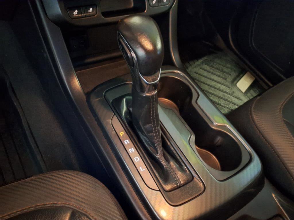 Used 2022 GMC Canyon AT4 image 24