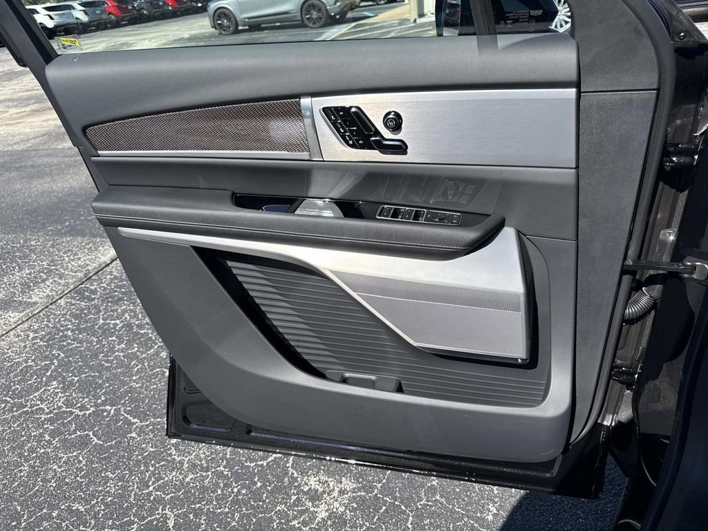 New 2026 Cadillac Vistiq Sport image 19